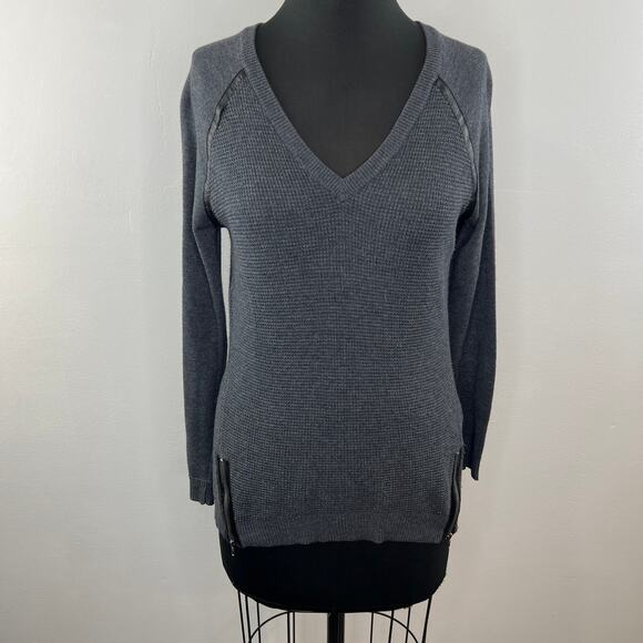 Feel The Piece Terre Jacobs Cashmere Leather Gray Long Sleeve VNeck Sweater XS/S - Picture 2 of 8